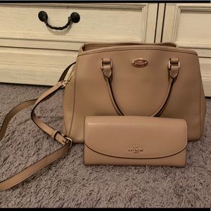 Coach purse and matching wallet